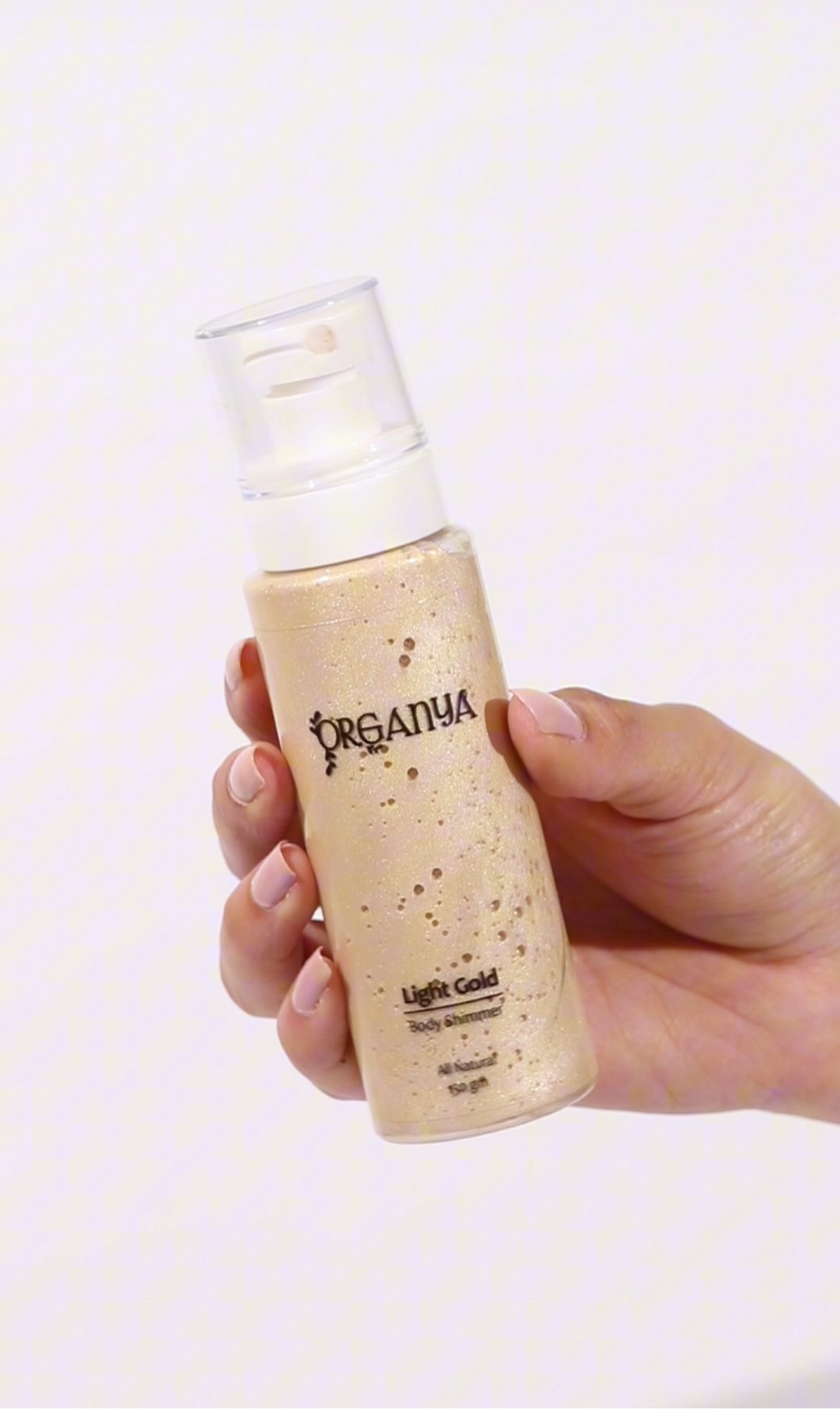 Body shimmer spray